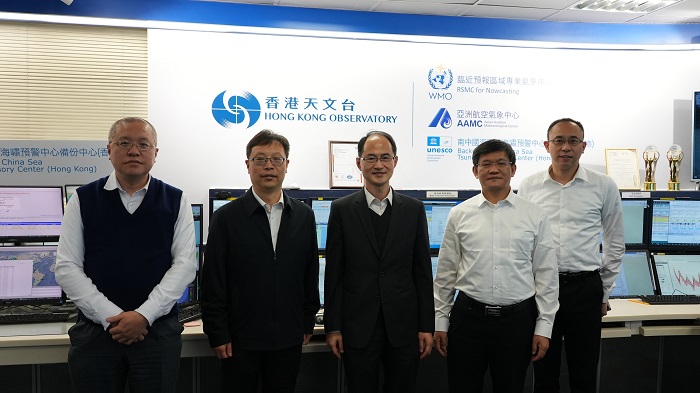中國氣象局張祖強副局長 (左二) 到訪香港天文台 (2023 年 2 月 22 日)