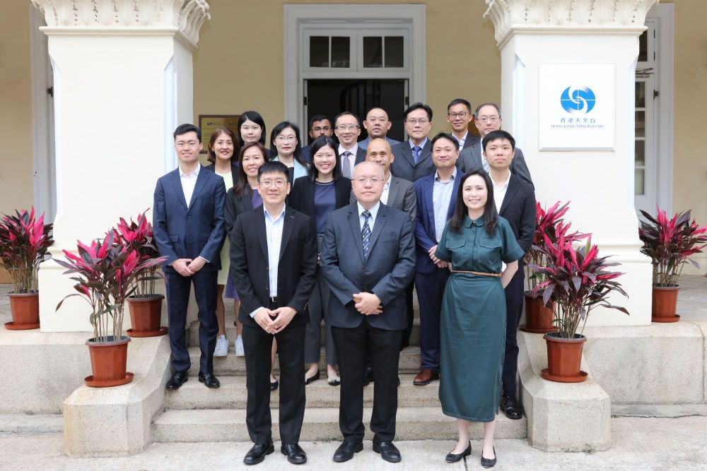 A delegation from the Ministry of Sustainability and the Environment of Singapore visited the Hong Kong Observatory (8 April 2024)